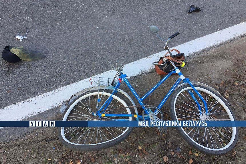В Щучинском районе на трассе Минск - Гродно грузовик сбил велосипедистку