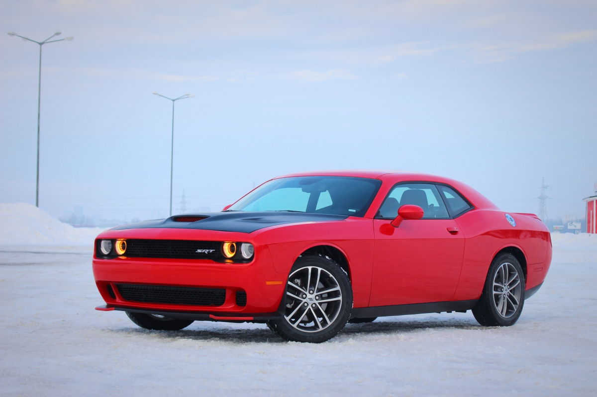 Тест-драйв Dodge Challenger, или Как привезти и растаможить авто с 3.6 V6  из США