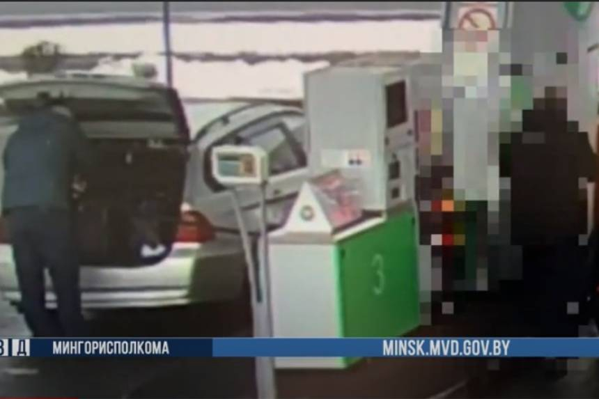 МВД: в Минске работники двух предприятий присвоили около 960 литров топлива. Видео