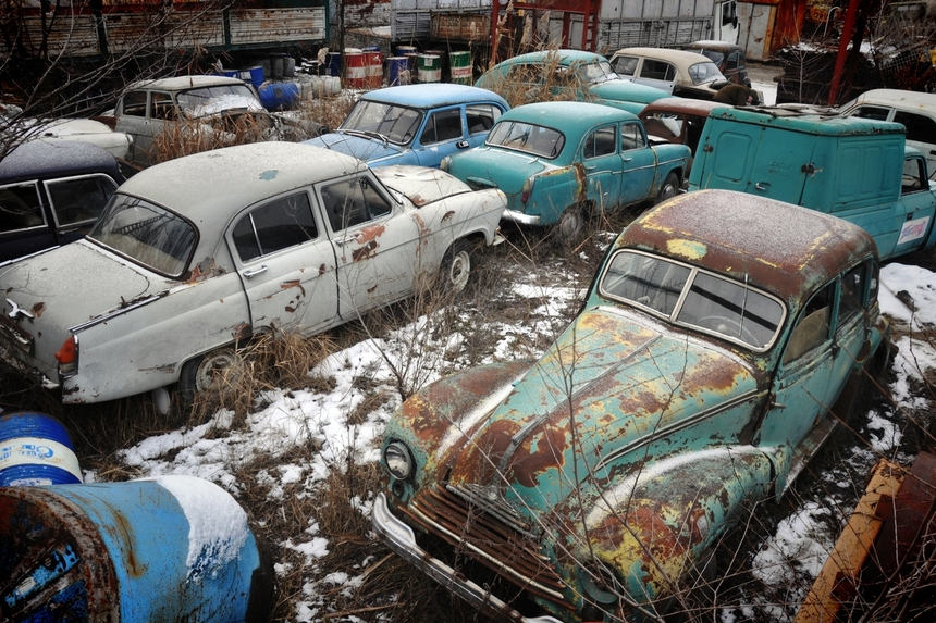 Большое "кладбище" ретроавтомобилей скрывается от посторонних глаз в Ставрополе