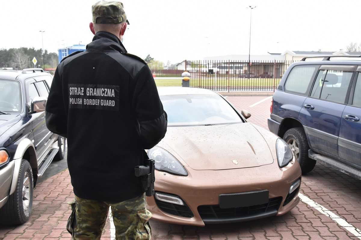Поляки задержали белоруса на разыскиваемом Porsche