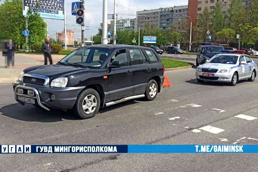В Минске 14-летняя девочка на электросамокате попала под машину на переходе