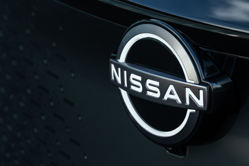 Автоцентр "ДрайвМоторс" запустил существенные скидки на кроссоверы Nissan Terrano, Nissan Qashqai и Nissan X-Trail