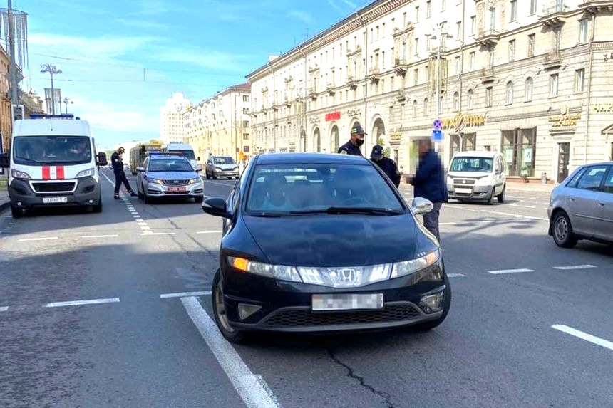 Пьяный водитель в центре Минска сбил пешехода, который переходил дорогу на зеленый