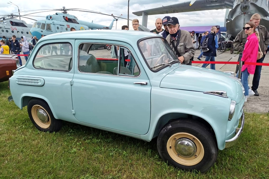 Уникальный ЗАЗ-965 "Запорожец" – самый ранний из всех сохранившихся экземпляров – показали в Киеве