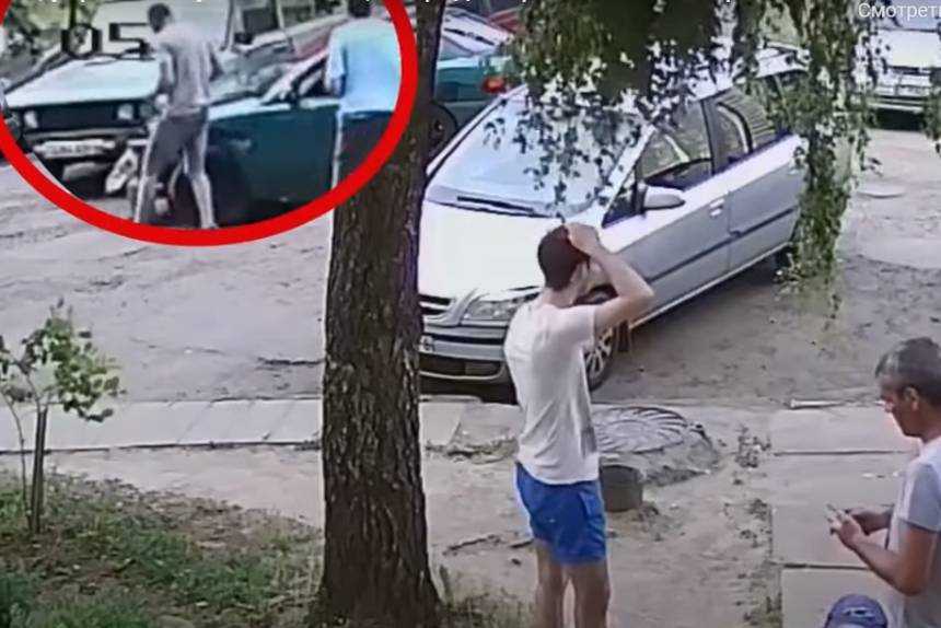 В Могилеве лишенный "прав" водитель разбил три припаркованных авто и сбежал. Видео