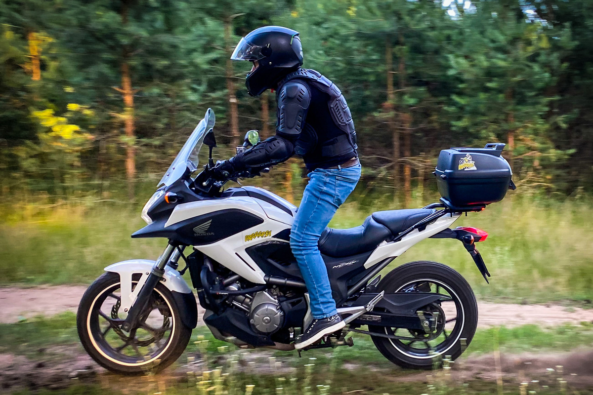 Хонда nc700x на бездорожье