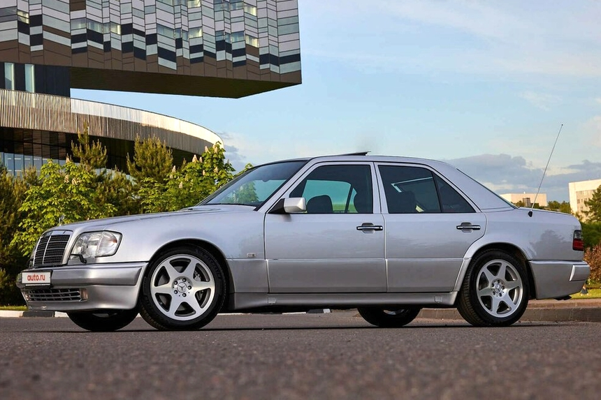 Редкий Mercedes-Benz W124 E500 1994 года продали в полтора раза дороже нового E-класса
