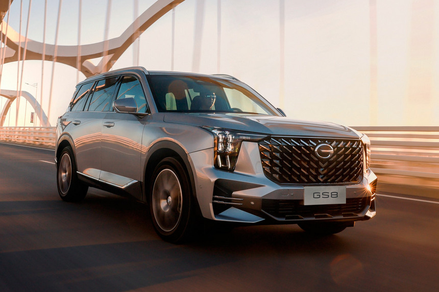 В Россию завезли крупную партию GAC GS8 нового поколения - продажи кроссоверов н