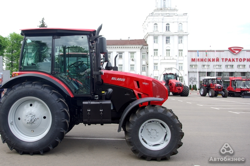 МТЗ увеличил выпуск тракторов. Растет и зарплата