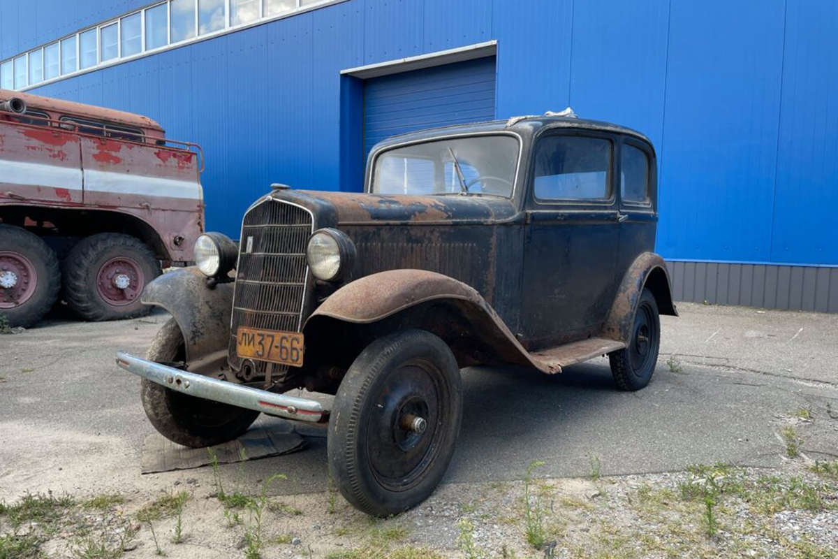 Под Киевом нашли Opel 1935 года выпуска - машина практически в оригинальном  виде и на ходу