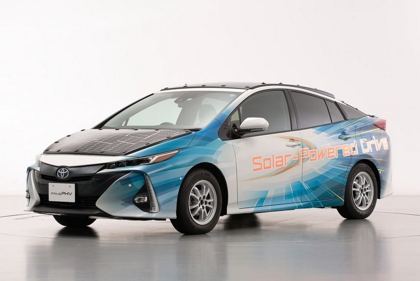 Toyota работает над недорогими и эффективными солнечными батареями
