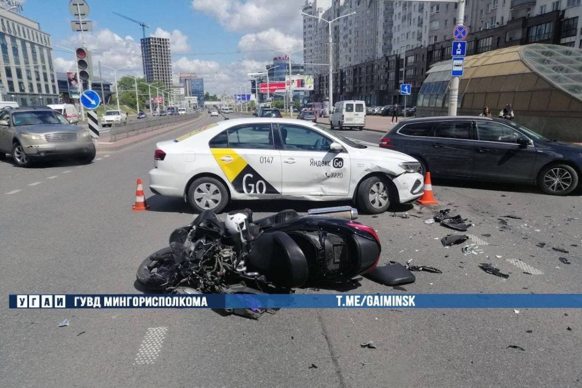 Таксиста будут судить за аварию с мотоциклистом на проспекте Дзержинского в Минске
