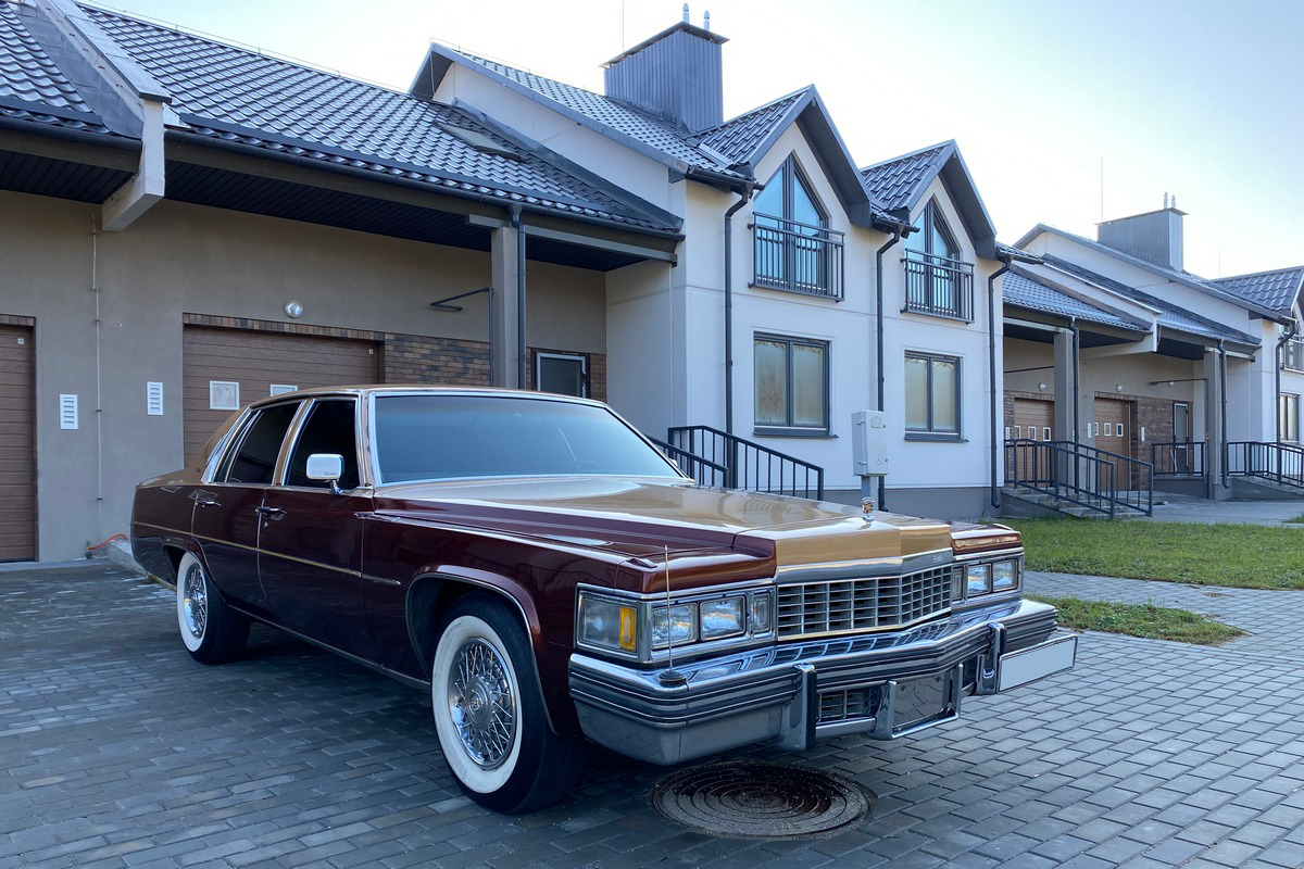 "Местный богач предложил обменять Cadillac на Bentley". Каково владеть "ретроамериканцем" с расходом 25 литров на "сотню"