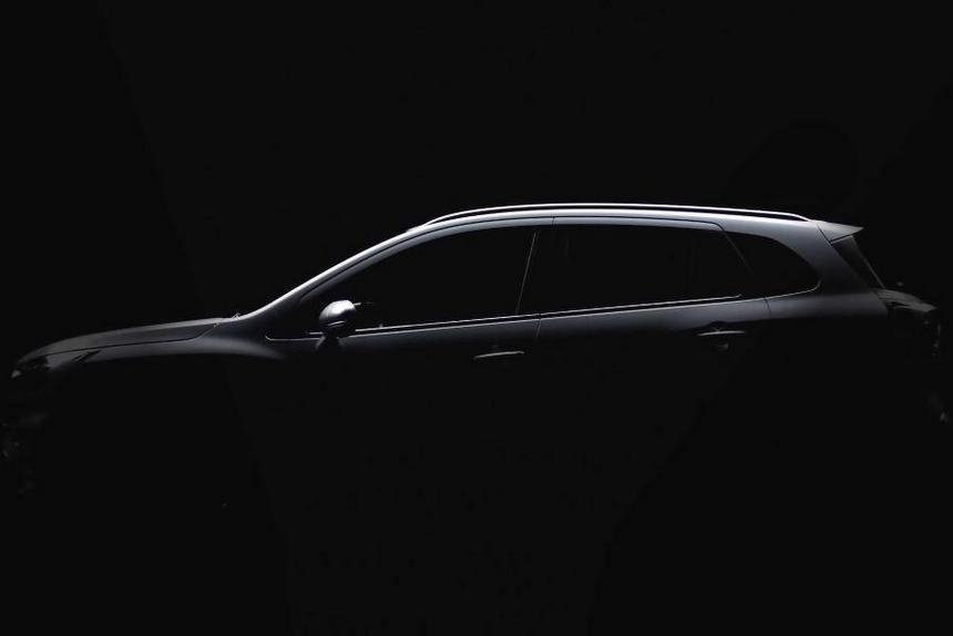 Suzuki показал новые официальные фото нового поколения SX4