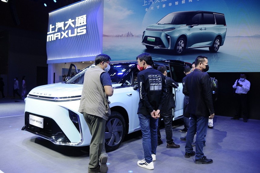 Минивэн Buick, "турбокитайцы" и электропланы: знакомимся с новинками автосалона в Гуанчжоу