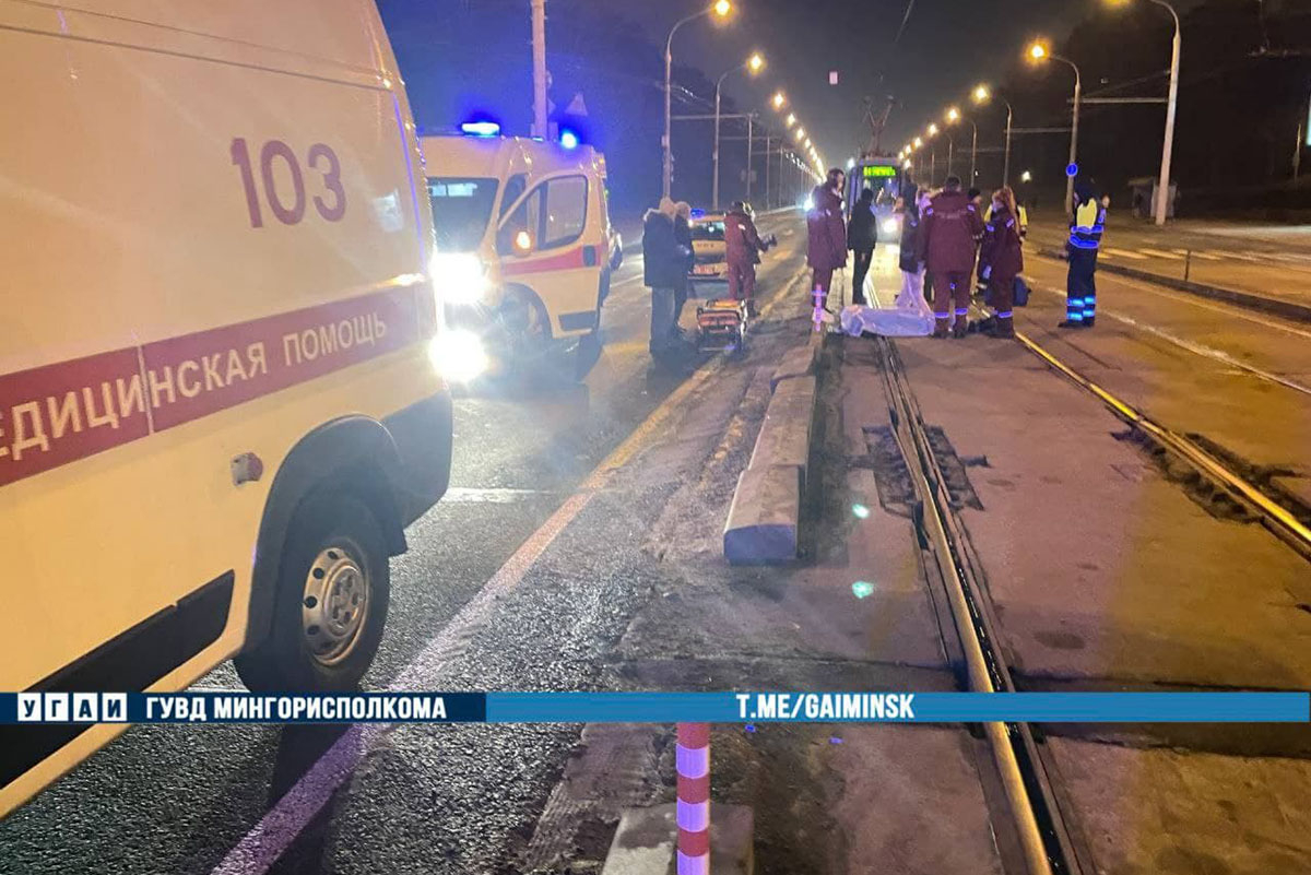 В Минске водитель "скорой" насмерть сбил пешехода на переходе
