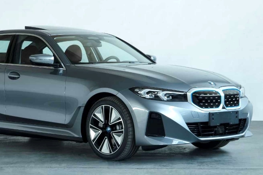 BMW i3 по-китайски – это электрический седан. Так же будет выглядеть рестайлинговая "тройка"