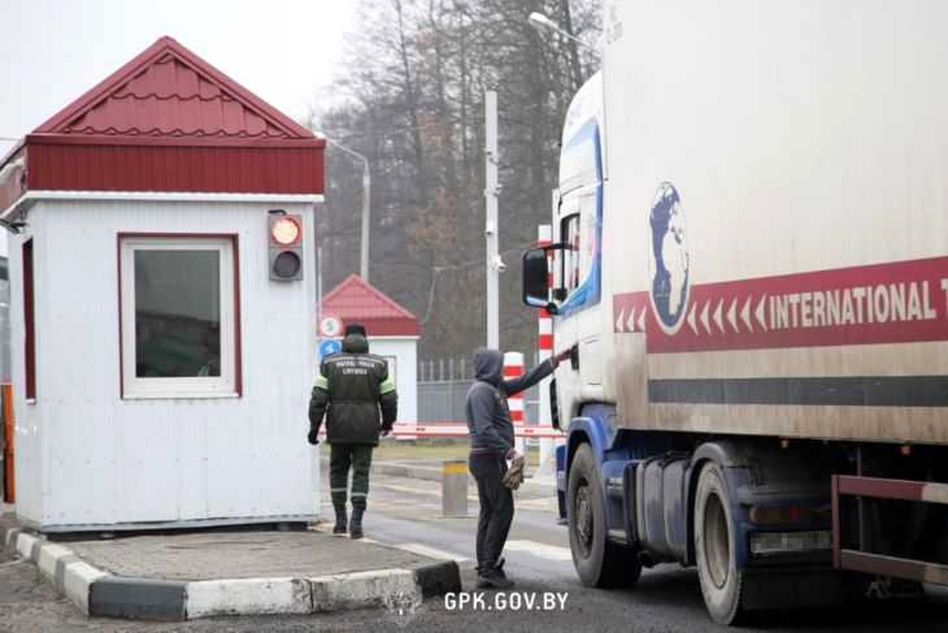 Самые большие очереди из фур 18 декабря стояли на выезд в Польшу – всего более 1790 грузовиков
