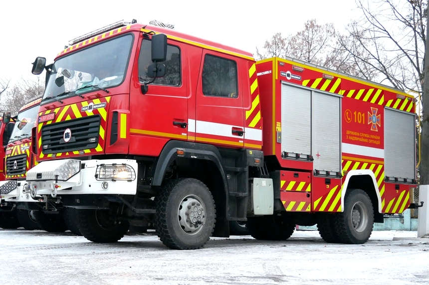 Новую модель пожарной машины на шасси МАЗ-53092J выпустили в Украине – тушить может даже в движении