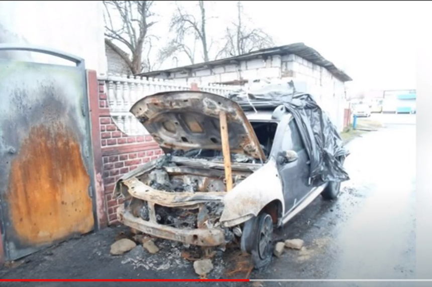 Месть соседу: взял канистру с бензином и поджег Duster. Случай в Минске