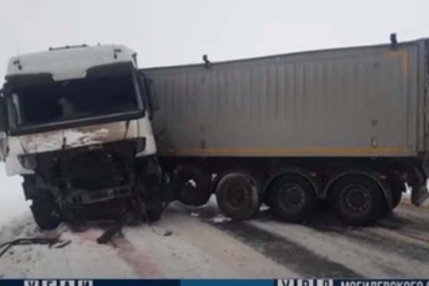 В Горецком районе грузовик вылетел во встречный Nissan Patrol – водитель погиб