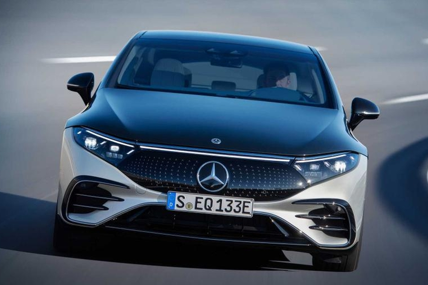 Mercedes перейдет на использование электромоторов и батарей собственного производства