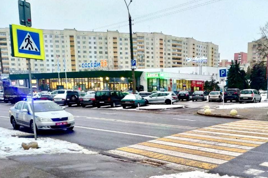 ГАИ Минска нашла водителя, сбившего 20 января женщину на переходе. Свою вину он отрицает