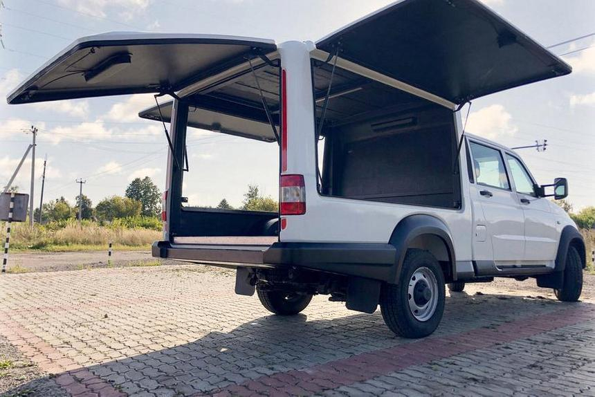 УАЗ представил новую модель на базе фургона "Профи"