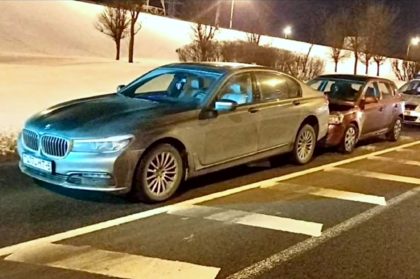 Kia врезался в BMW в Минске. В ГАИ рассказали, что было с водителем