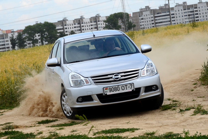 Nissan Almera 2012