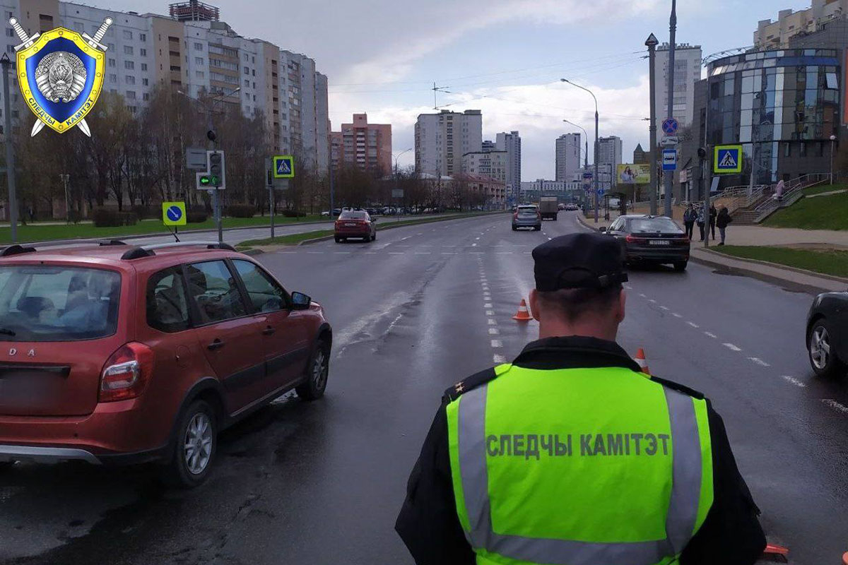 В Минске сбили девушку, она выбежала на красный