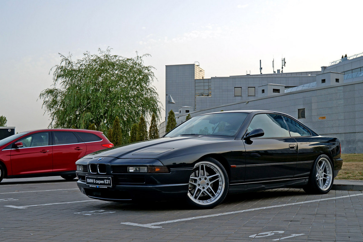 Передовой в одном, архаичный в другом. Знакомимся с 32-летним BMW 850i