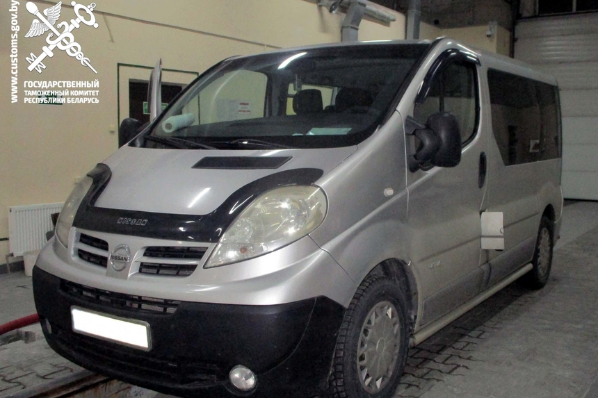 Почти 62 килограмма гашиша пытался провезти в топливном баке автомобиля ...