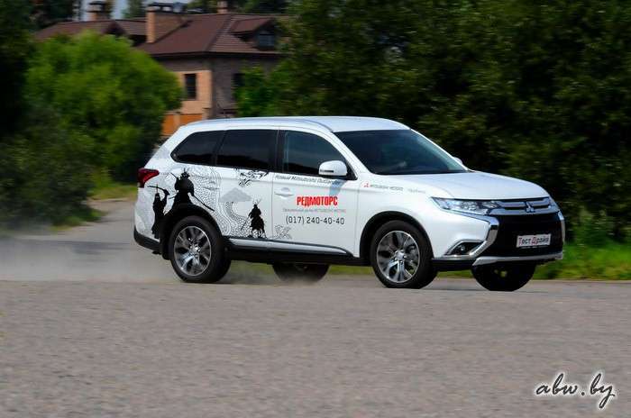 Mitsubishi Outlander: новая внешность, новые настройки
