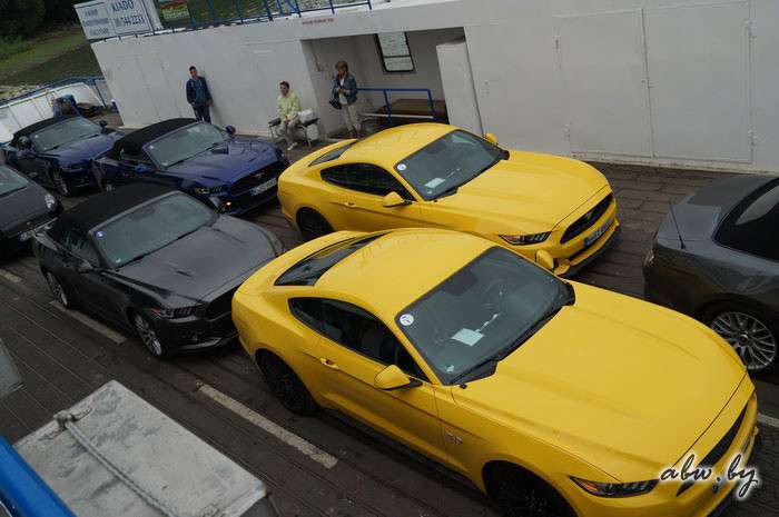 Ford Mustang: … и