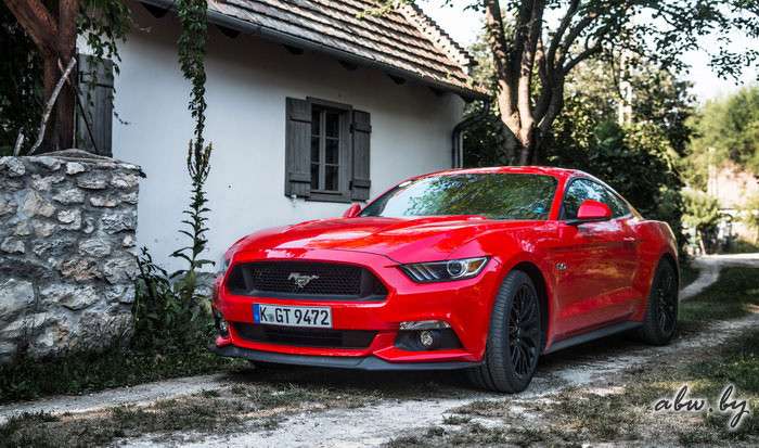 Ford Mustang: … и