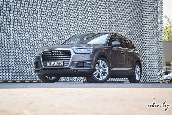 Audi Q7: куда