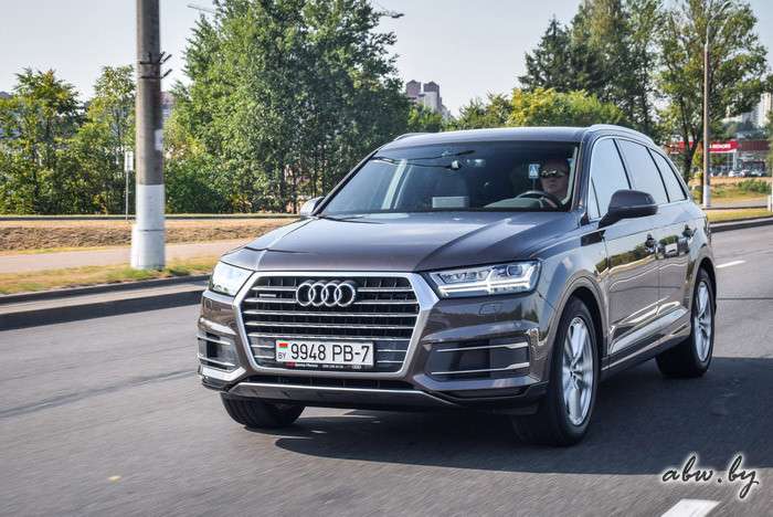 Audi Q7: куда