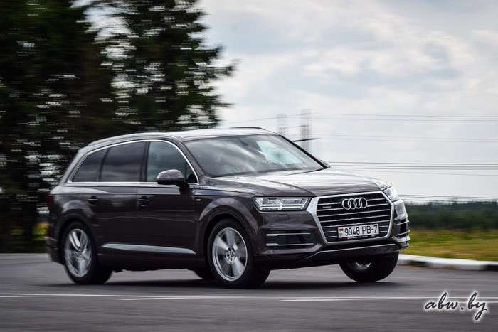 Audi Q7: куда