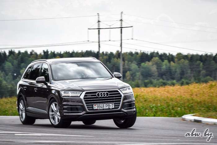 Audi Q7: куда