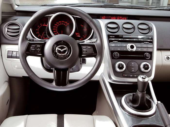 Mazda CX-7: стоит ли брать подержанный турбированный кроссовер?