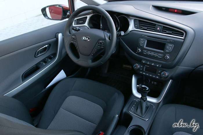 KIA Cee’d до и после: есть ли смысл в рестайлинге по-корейски?