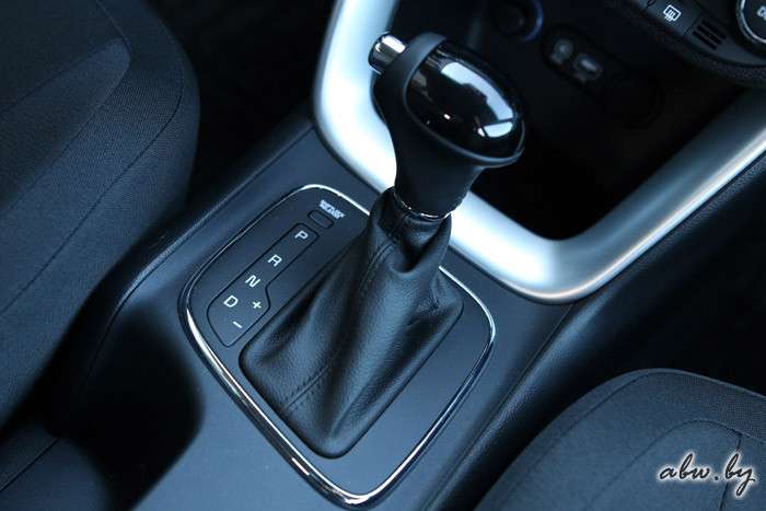 KIA Cee’d до и после: есть ли смысл в рестайлинге по-корейски?