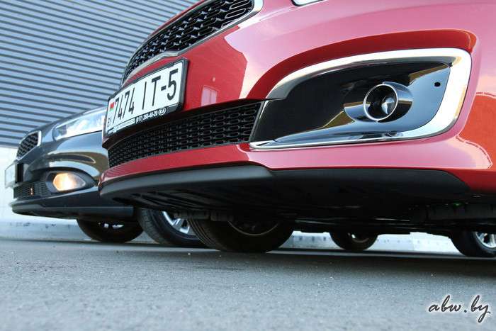 KIA Cee’d до и после: есть ли смысл в рестайлинге по-корейски?