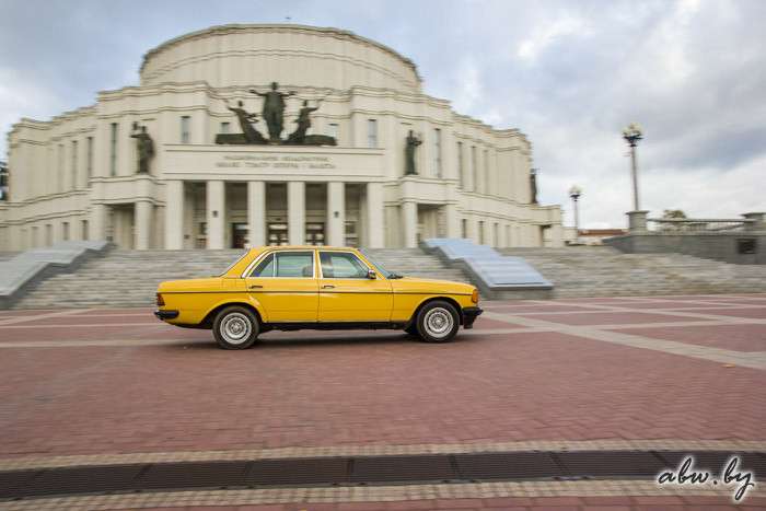 Легенды в строю. Возвращаемся в 90-е вместе с Mercedes-Benz W123