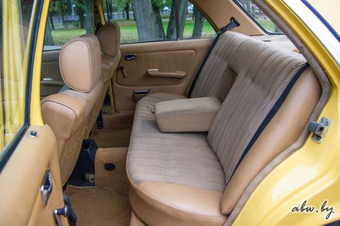 Легенды в строю. Возвращаемся в 90-е вместе с Mercedes-Benz W123