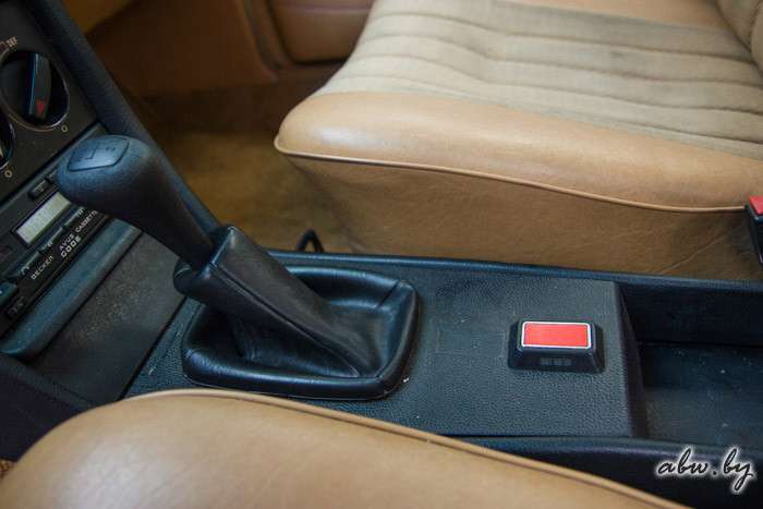 Легенды в строю. Возвращаемся в 90-е вместе с Mercedes-Benz W123