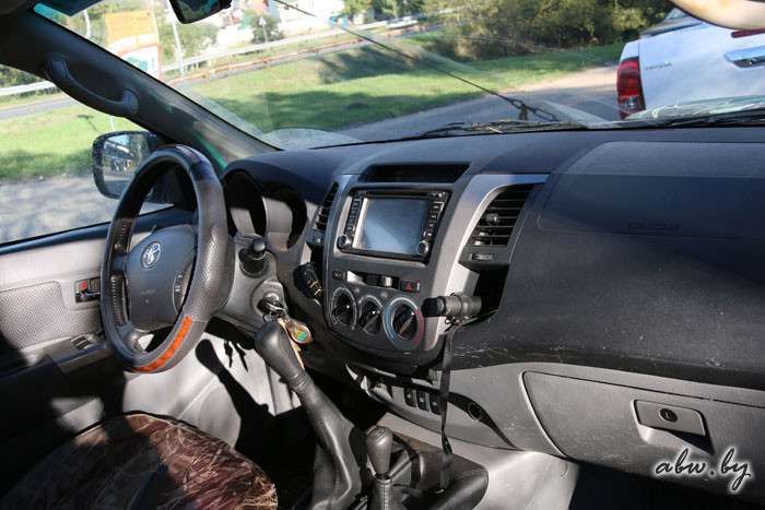 Toyota Hilux New: старая школа, новый подход