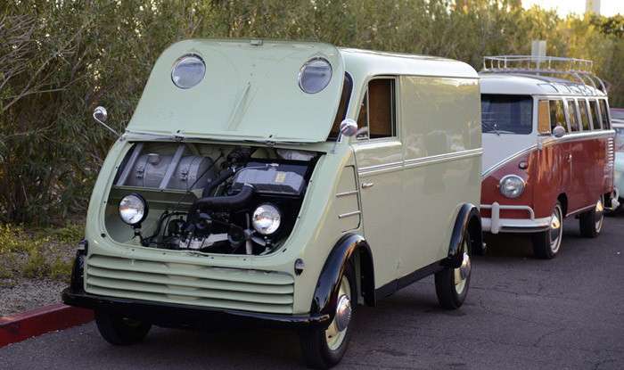 Фургон DKW Auto Union F89: несколько тысяч человеческих лиц